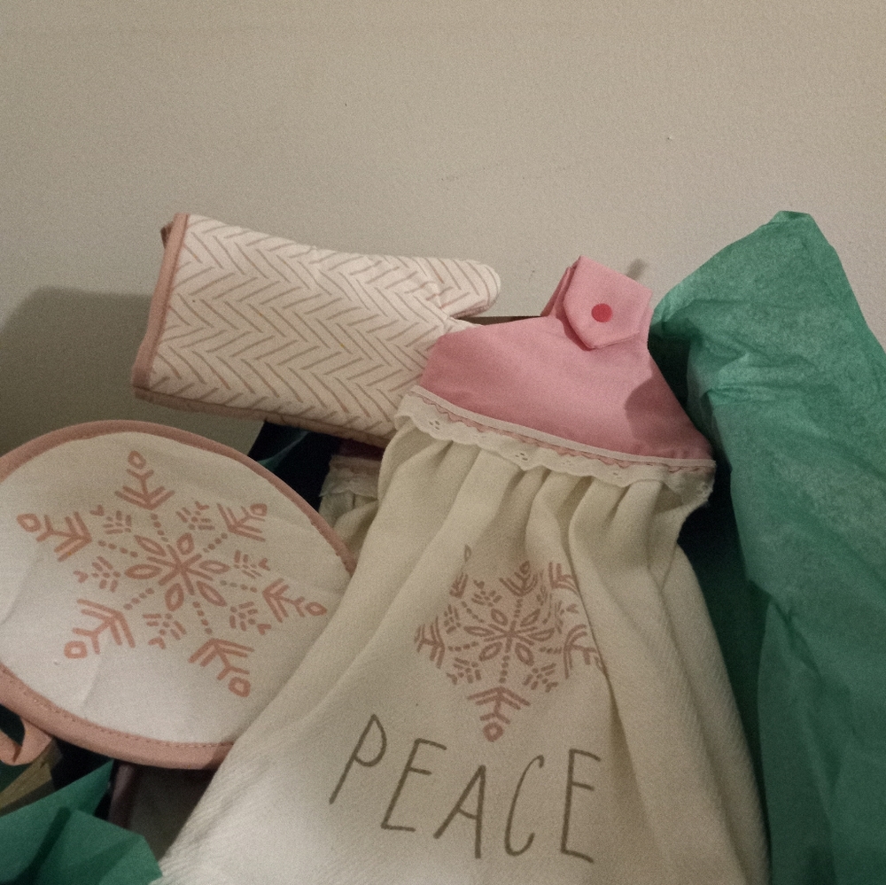 Christmas theme towels